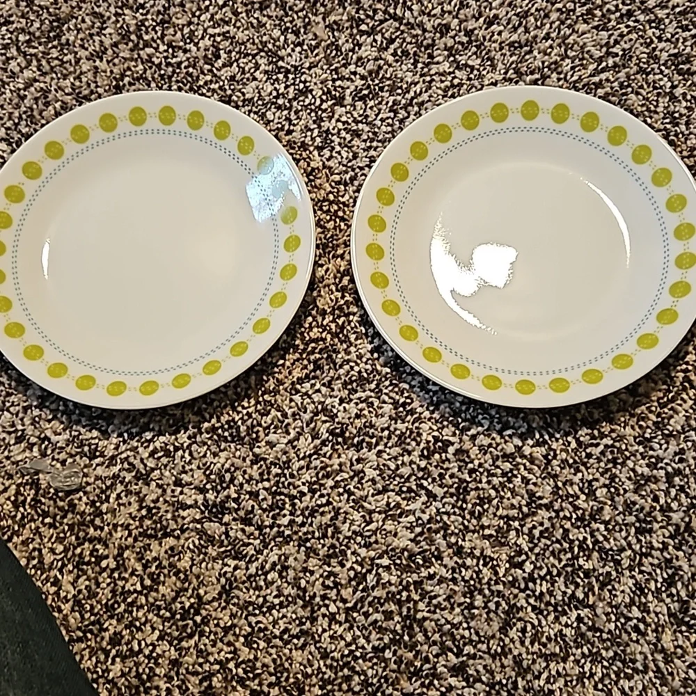 Set of 2 south beach bread and butter plates.